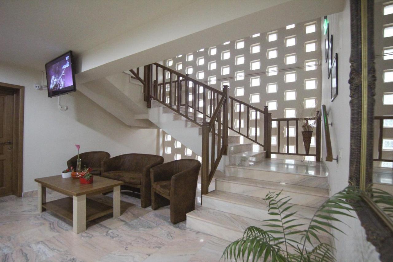 Teju Hotels Сланік Екстер'єр фото