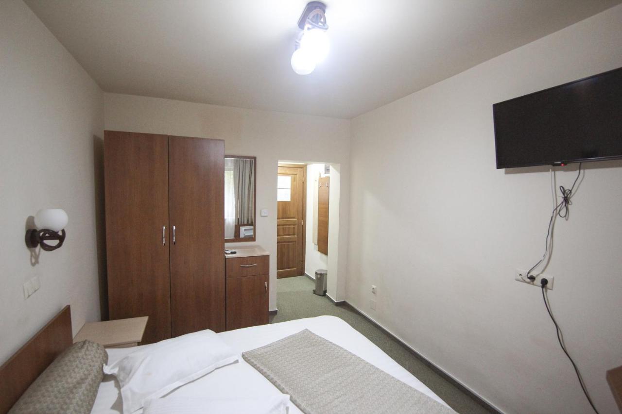 Teju Hotels Сланік Екстер'єр фото